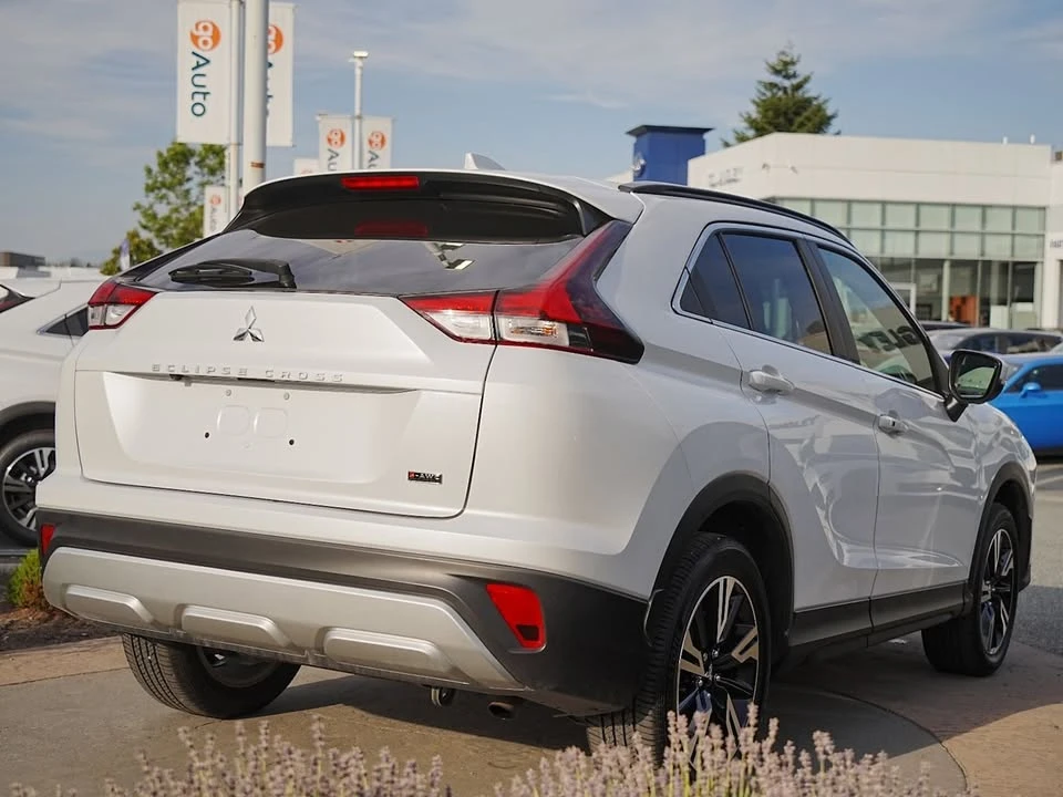 2023 Mitsubishi Eclipse Cross - Image 5 of 19