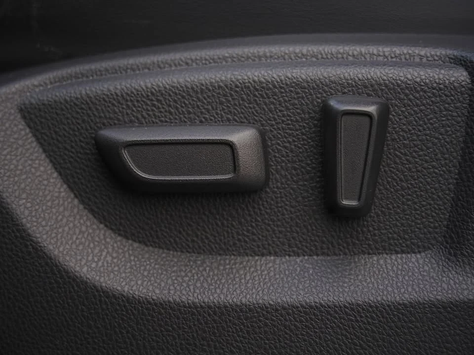 2023 Mitsubishi Eclipse Cross - Image 14 of 19