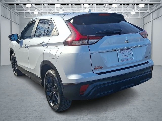 2023 Mitsubishi Eclipse Cross - Image 3 of 20