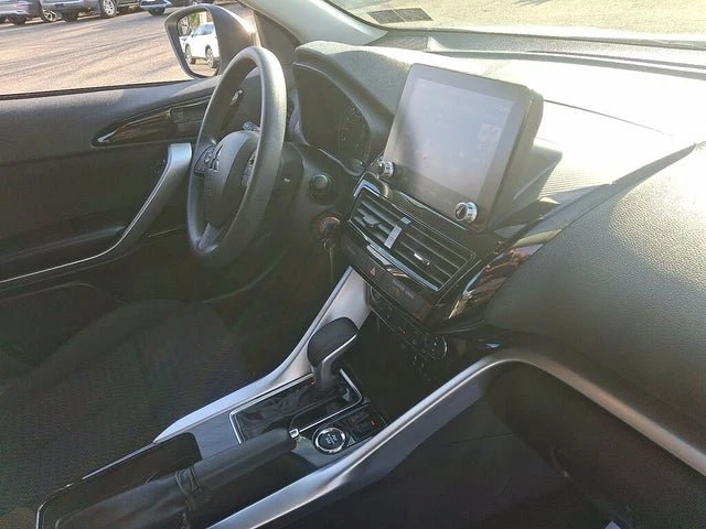2023 Mitsubishi Eclipse Cross - Image 12 of 20