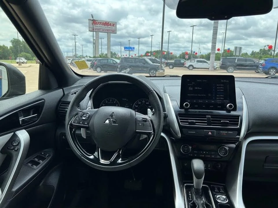 2023 Mitsubishi Eclipse Cross - Image 15 of 20