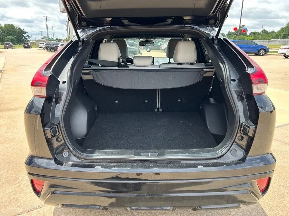 2023 Mitsubishi Eclipse Cross - Image 12 of 20