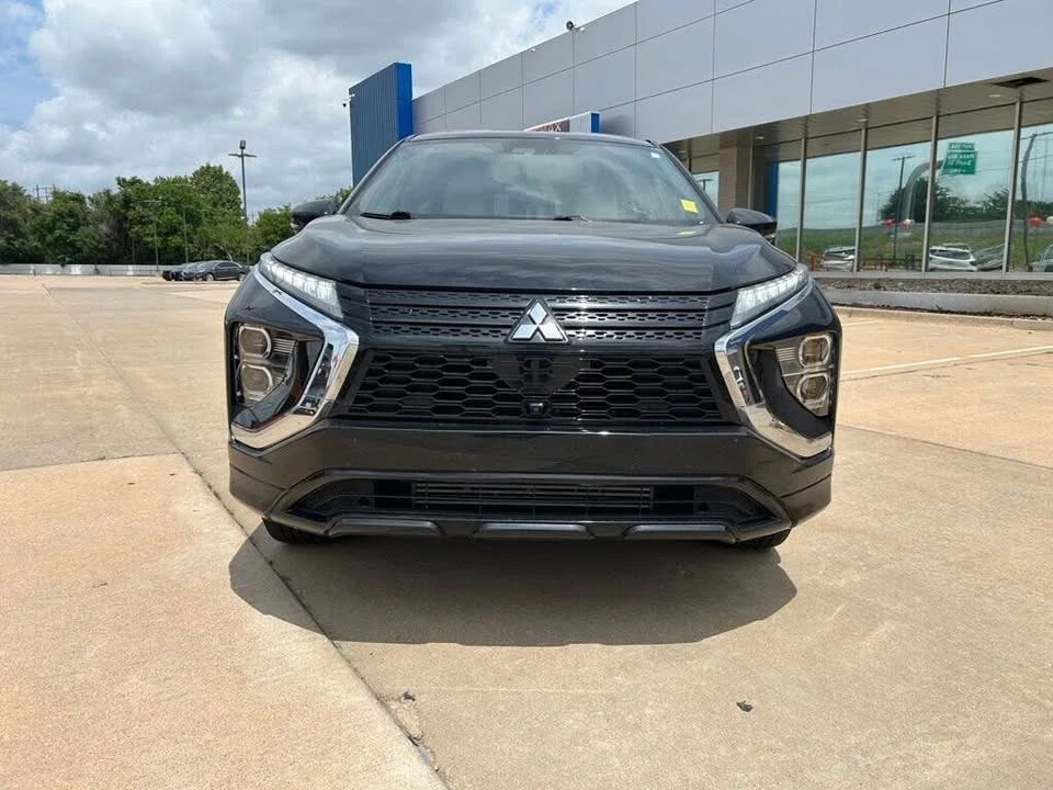 2023 Mitsubishi Eclipse Cross - Image 9 of 20