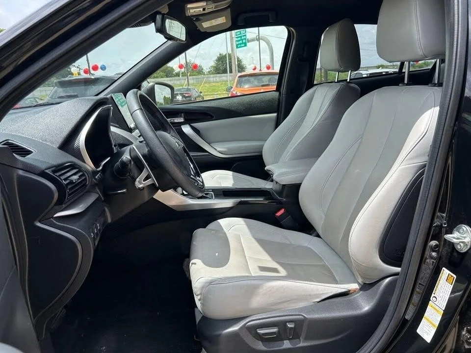 2023 Mitsubishi Eclipse Cross - Image 10 of 20