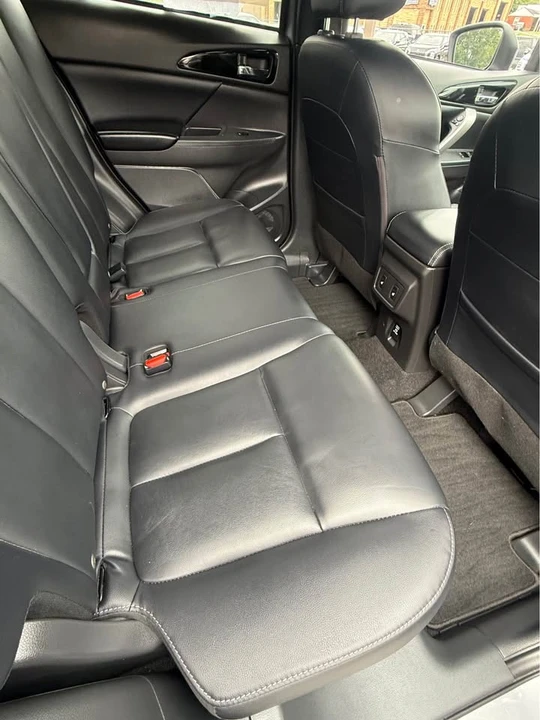 2023 Mitsubishi Eclipse Cross - Image 6 of 9