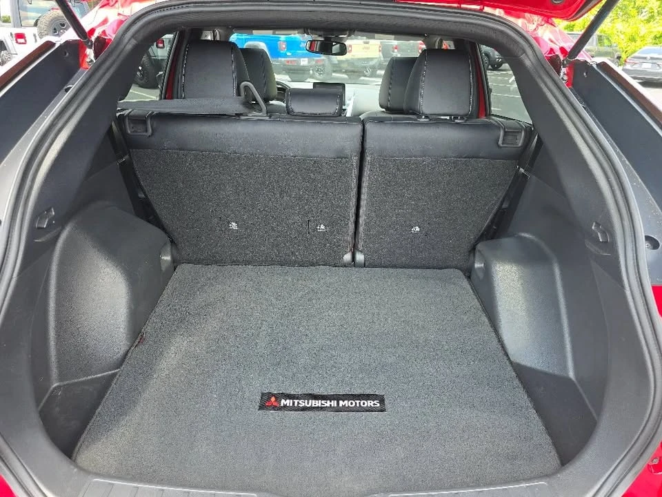 2023 Mitsubishi Eclipse Cross - Image 11 of 16
