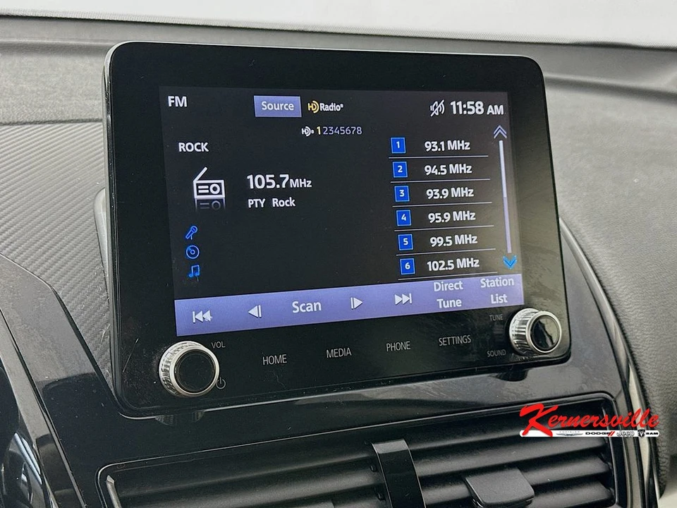 2023 Mitsubishi Eclipse Cross - Image 17 of 24