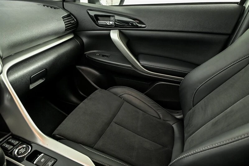 2023 Mitsubishi Eclipse Cross - Image 29 of 29