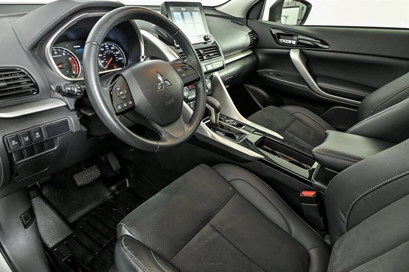 2023 Mitsubishi Eclipse Cross - Image 14 of 29