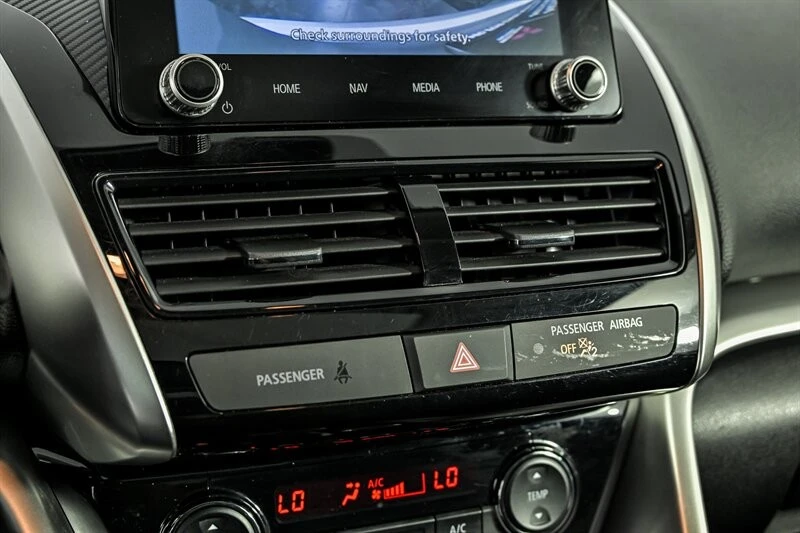 2023 Mitsubishi Eclipse Cross - Image 26 of 29