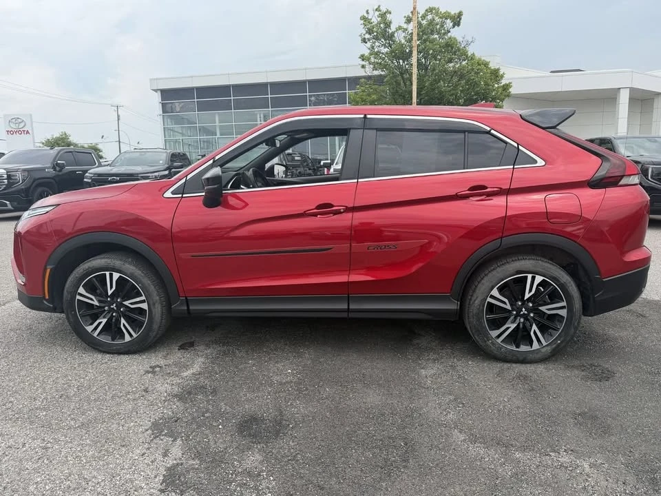 2023 Mitsubishi Eclipse Cross - Image 10 of 16