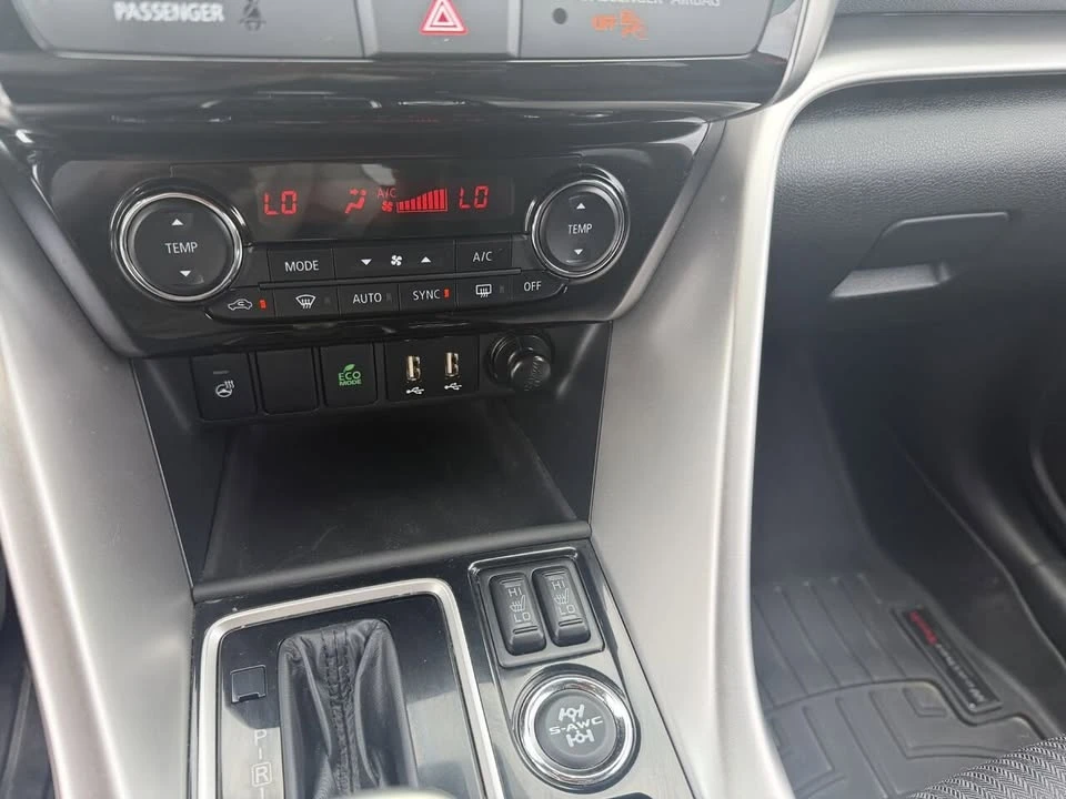 2023 Mitsubishi Eclipse Cross - Image 7 of 16