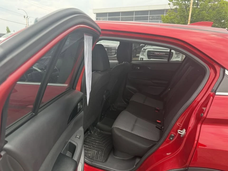 2023 Mitsubishi Eclipse Cross - Image 11 of 16