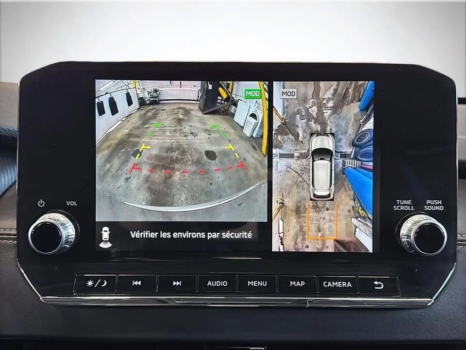2023 Mitsubishi Outlander - Image 16 of 17