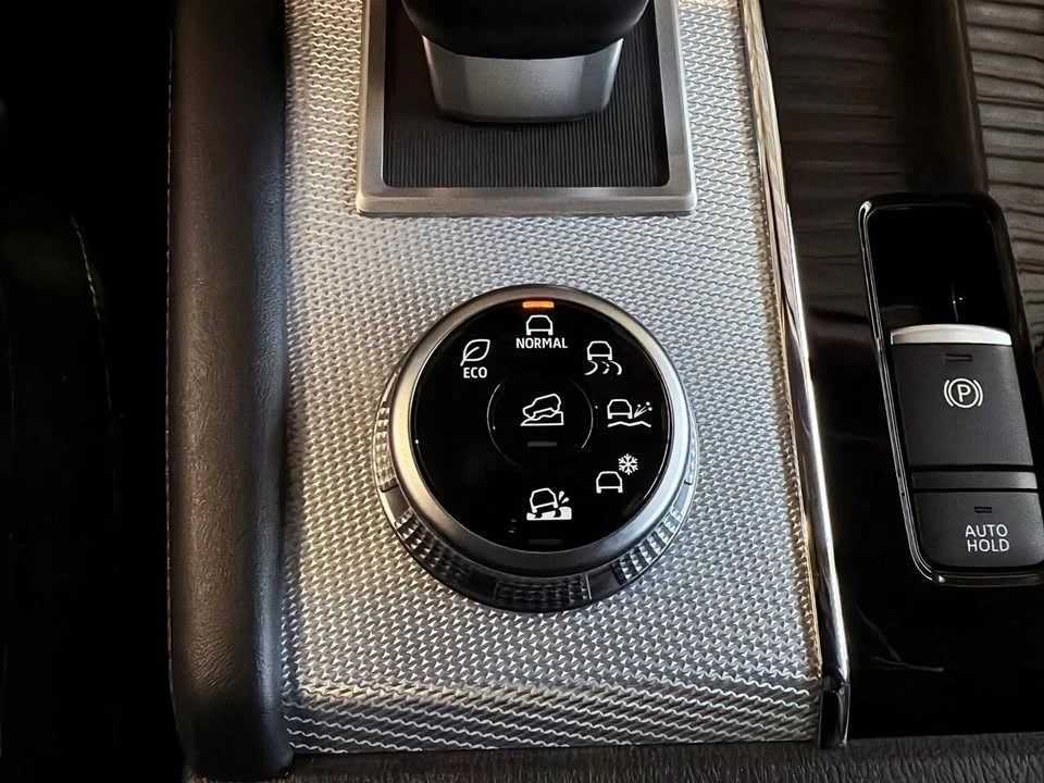 2023 Mitsubishi Outlander - Image 14 of 17