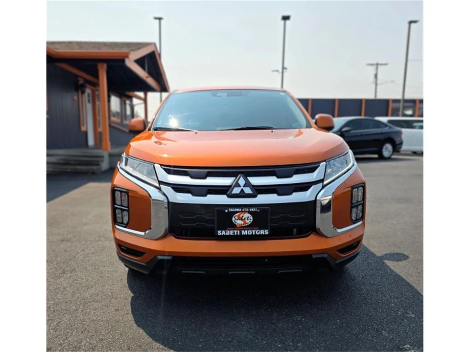 2023 Mitsubishi Outlander - Image 8 of 20