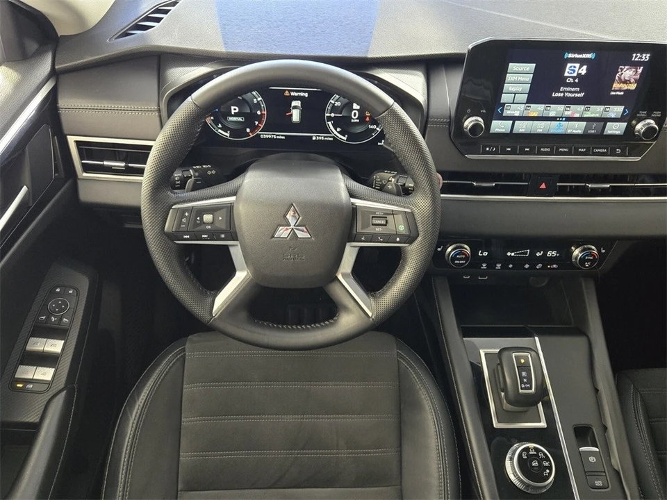 2023 Mitsubishi Outlander - Image 9 of 12