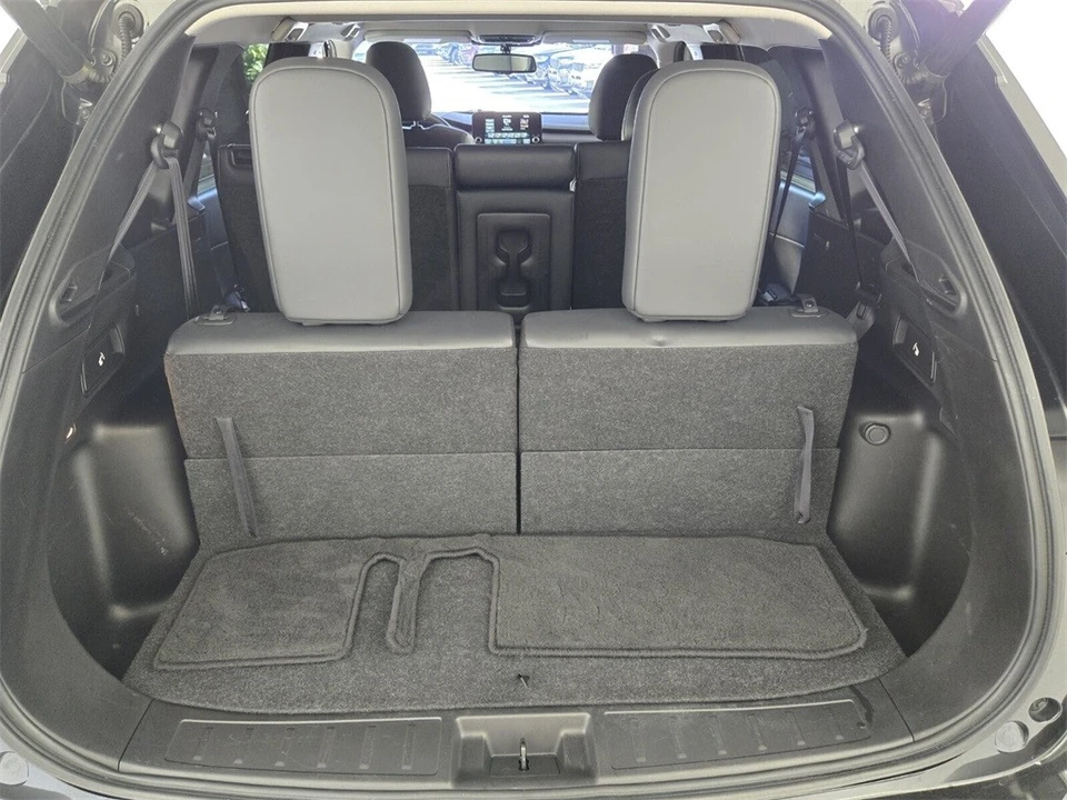 2023 Mitsubishi Outlander - Image 13 of 21