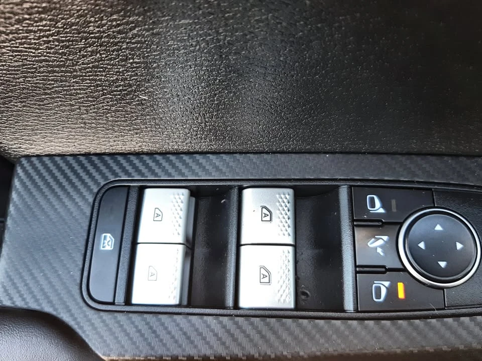 2023 Mitsubishi Outlander - Image 8 of 20
