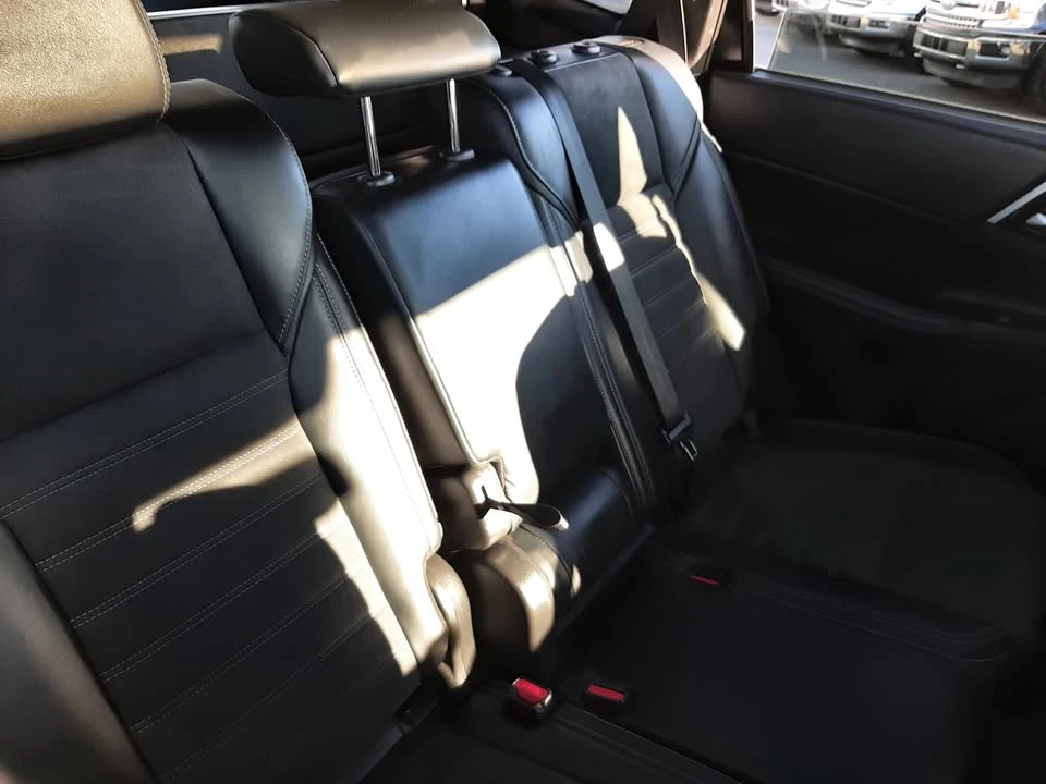 2023 Mitsubishi Outlander - Image 18 of 20