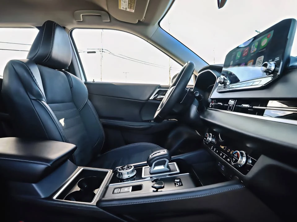 2023 Mitsubishi Outlander - Image 16 of 20
