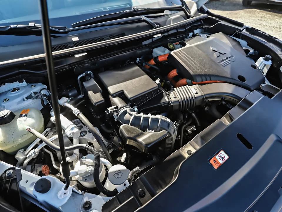 2023 Mitsubishi Outlander - Image 11 of 20
