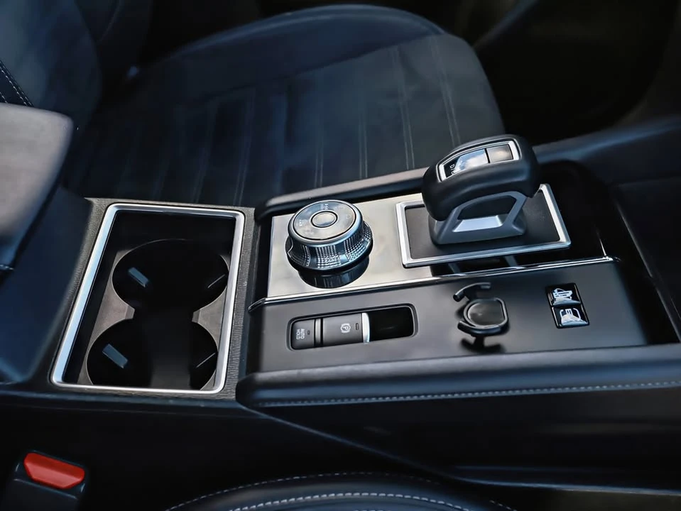 2023 Mitsubishi Outlander - Image 17 of 20