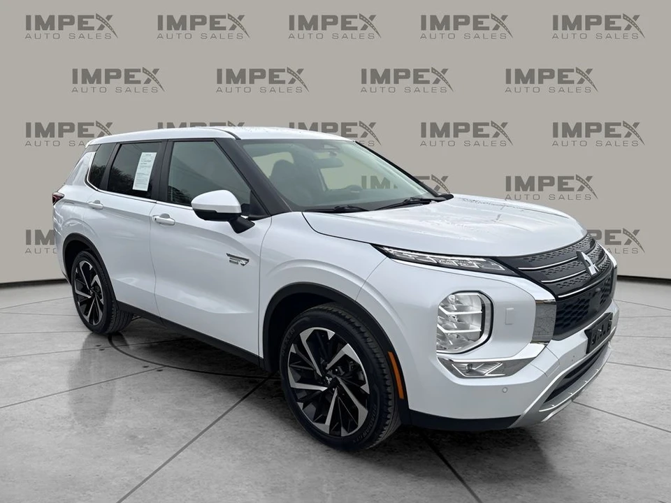 2023 Mitsubishi Outlander - Image 7 of 12