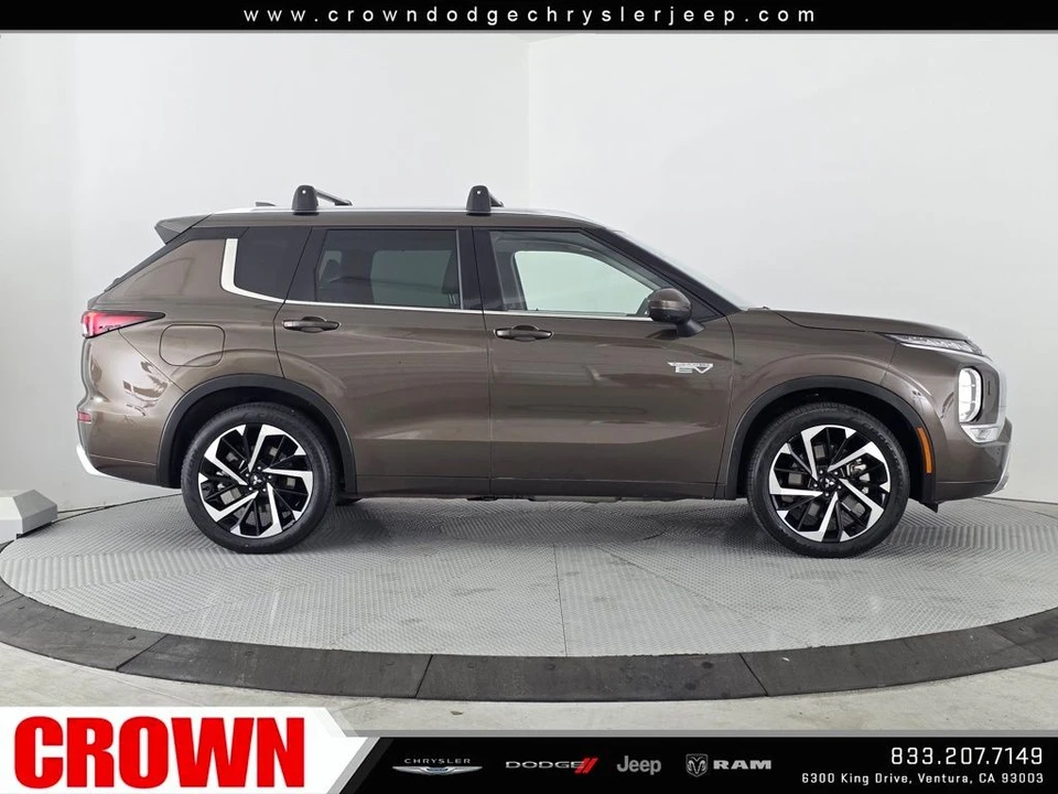 2023 Mitsubishi Outlander - Image 8 of 12