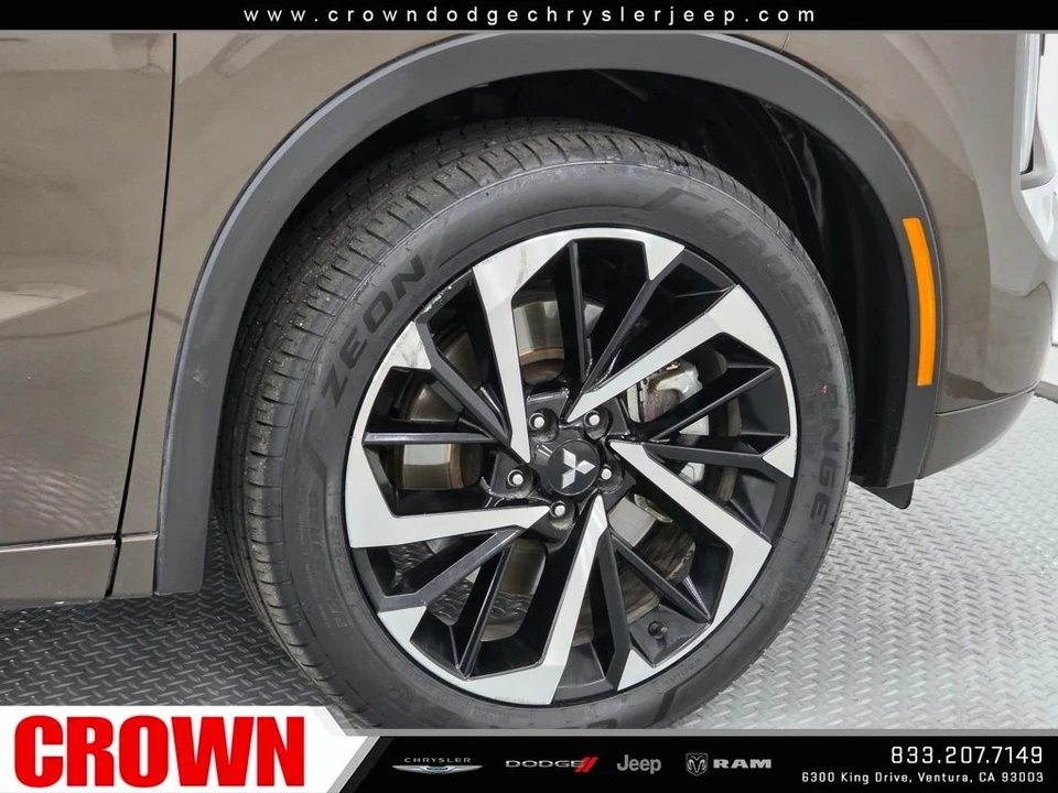 2023 Mitsubishi Outlander - Image 9 of 12