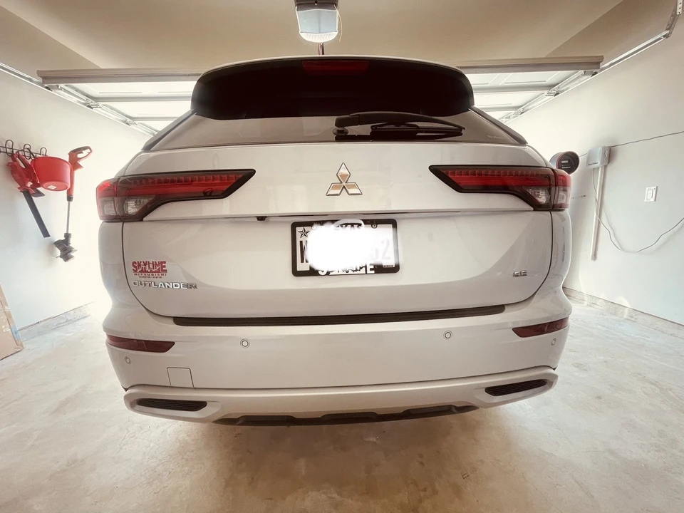 2023 Mitsubishi Outlander - Image 5 of 21