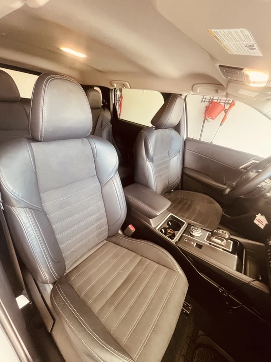 2023 Mitsubishi Outlander - Image 17 of 21