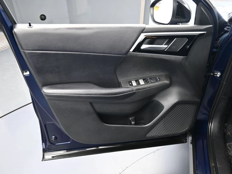 2023 Mitsubishi Outlander - Image 12 of 12