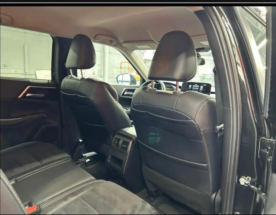 2023 Mitsubishi Outlander - Image 18 of 20