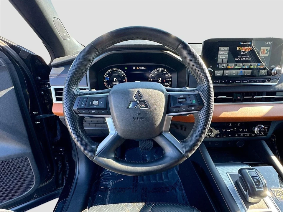 2023 Mitsubishi Outlander - Image 11 of 21