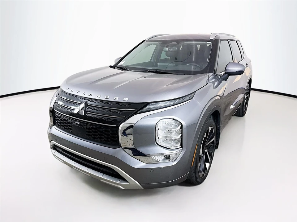 2023 Mitsubishi Outlander - Image 3 of 21