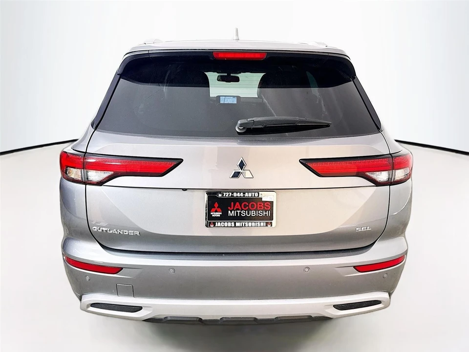 2023 Mitsubishi Outlander - Image 6 of 21