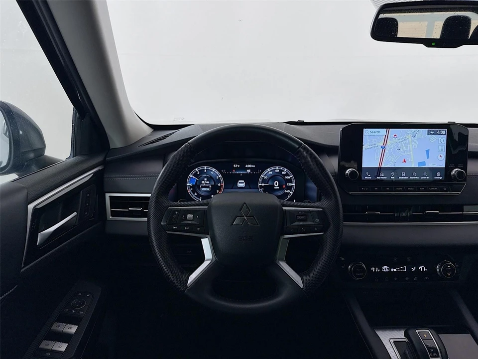2023 Mitsubishi Outlander - Image 19 of 21