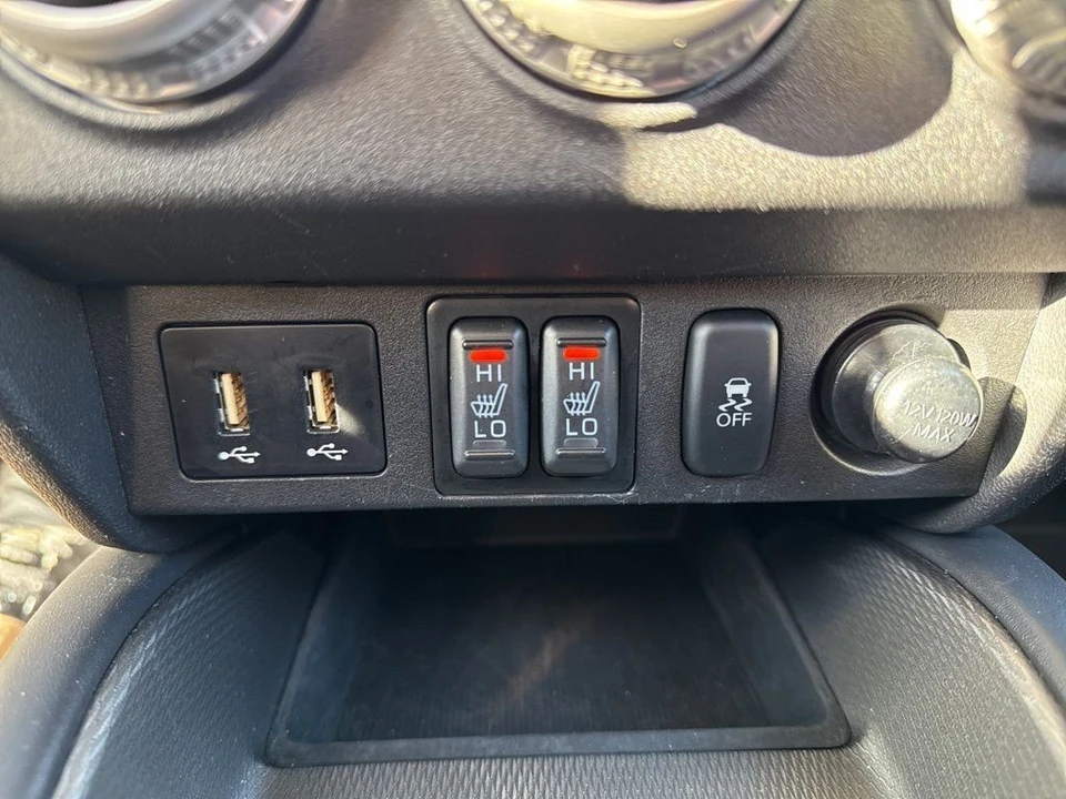 2023 Mitsubishi Outlander - Image 21 of 21