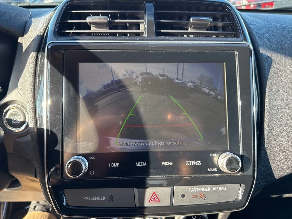 2023 Mitsubishi Outlander - Image 19 of 21