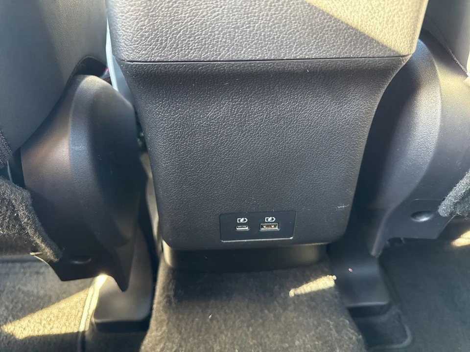 2023 Mitsubishi Outlander - Image 12 of 21