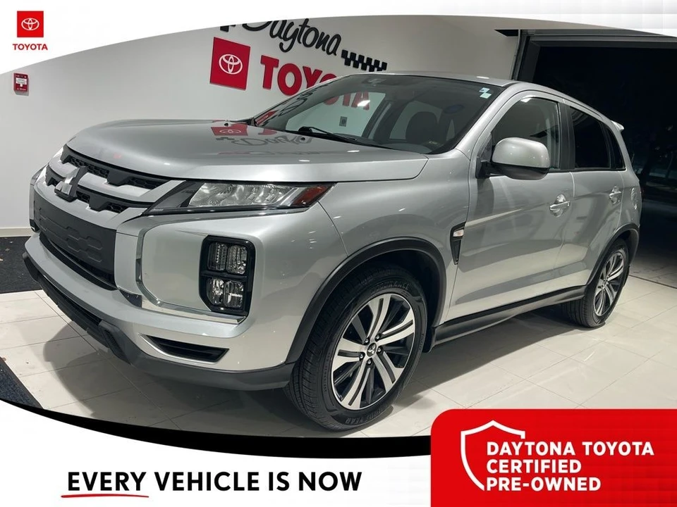 2023 Mitsubishi Outlander - Image 9 of 12