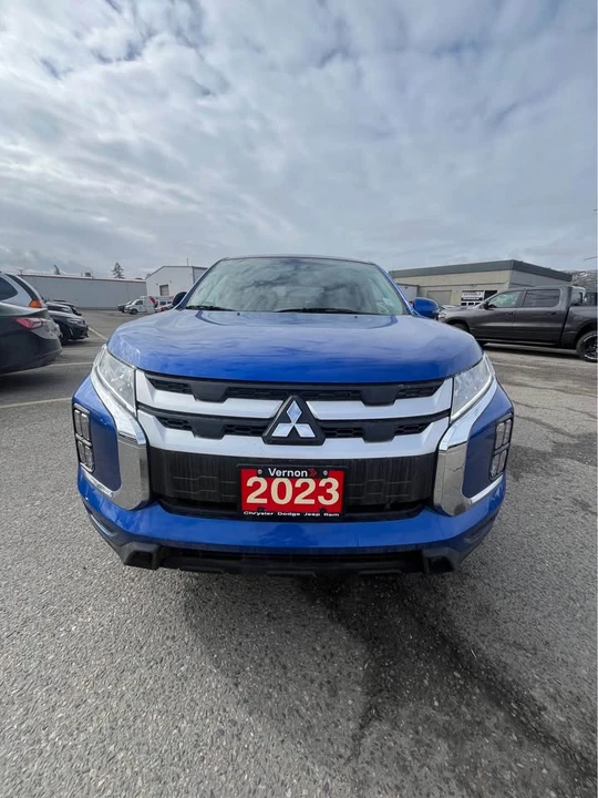 2023 Mitsubishi RVR - Image 2 of 14