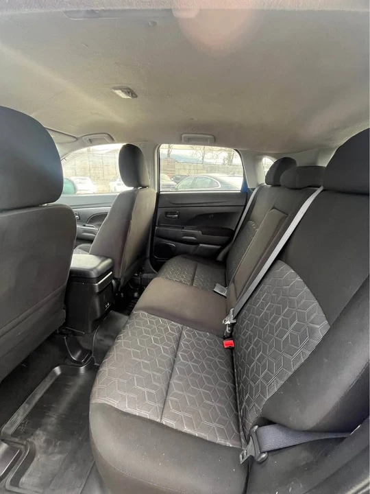 2023 Mitsubishi RVR - Image 9 of 14