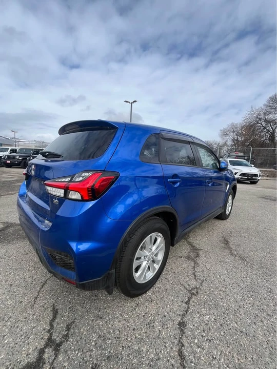 2023 Mitsubishi RVR - Image 5 of 14