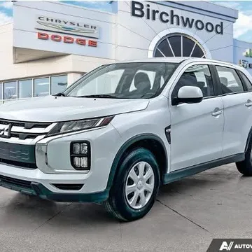 2023 Mitsubishi RVR ES