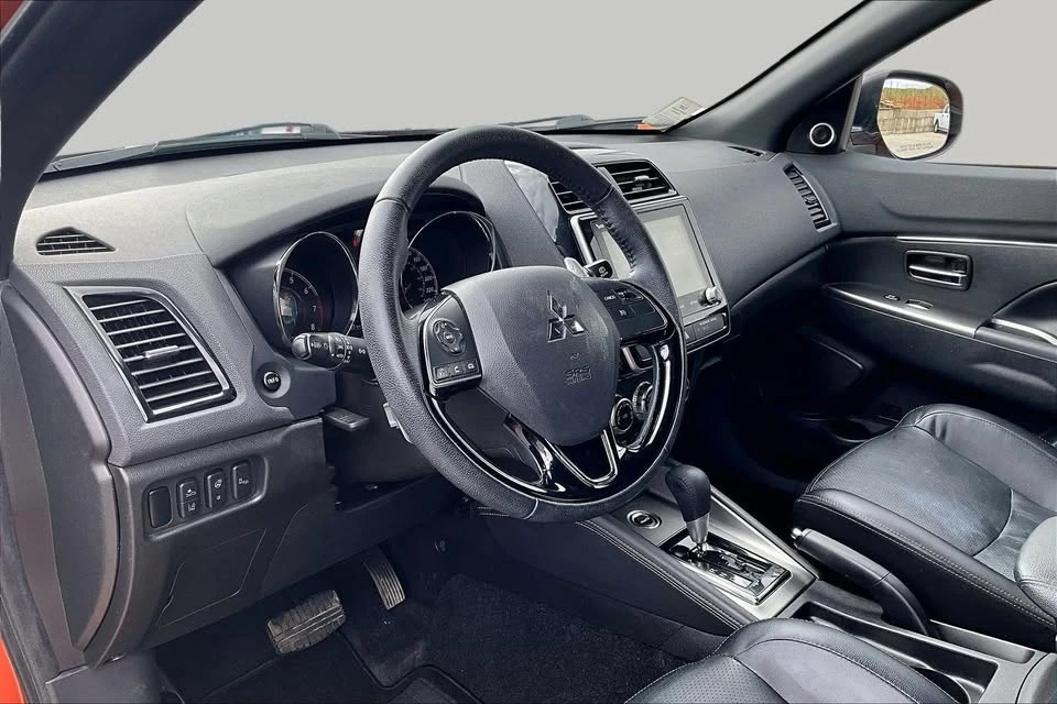 2023 Mitsubishi RVR - Image 2 of 20