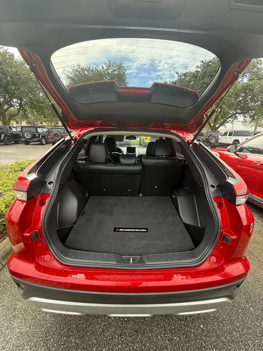 2023 Mitsubishi Eclipse - Image 9 of 12