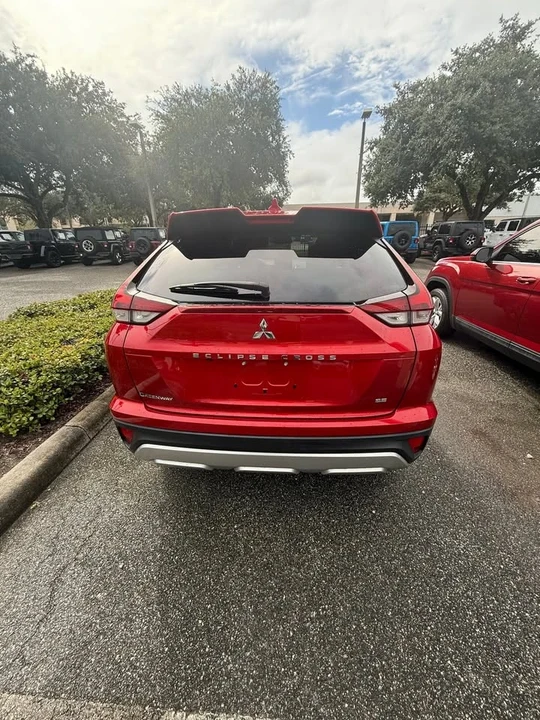 2023 Mitsubishi Eclipse - Image 8 of 12