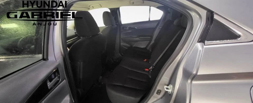 2023 Mitsubishi Eclipse - Image 14 of 20